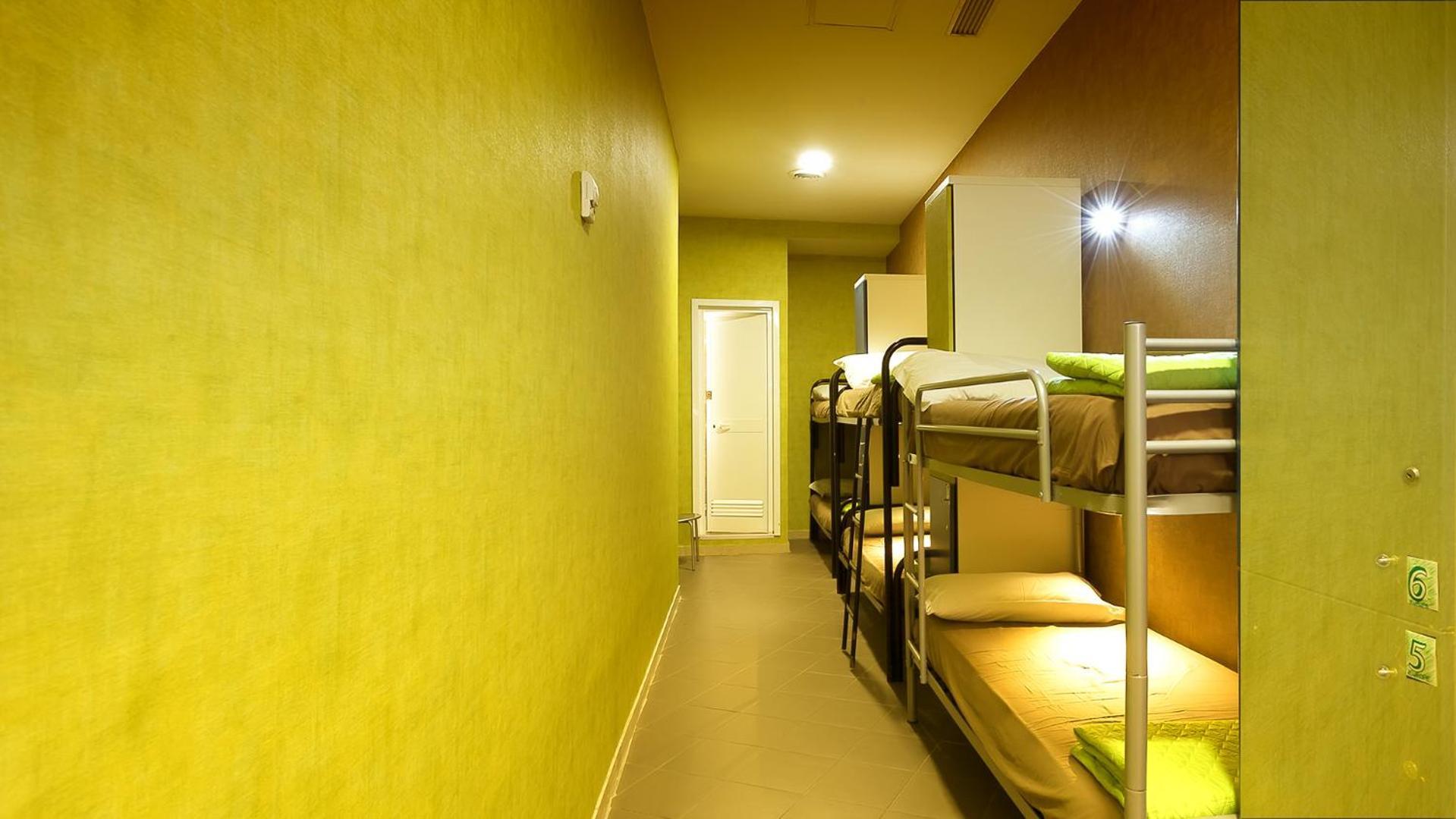 Youth Station Hostel โรม ภายนอก รูปภาพ
